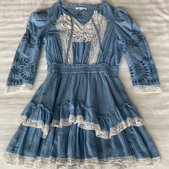 Mini dress - Picture 1 of 6
